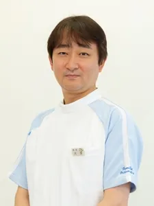 ファミリア歯科矯正の歯科医師の大塚亮先生