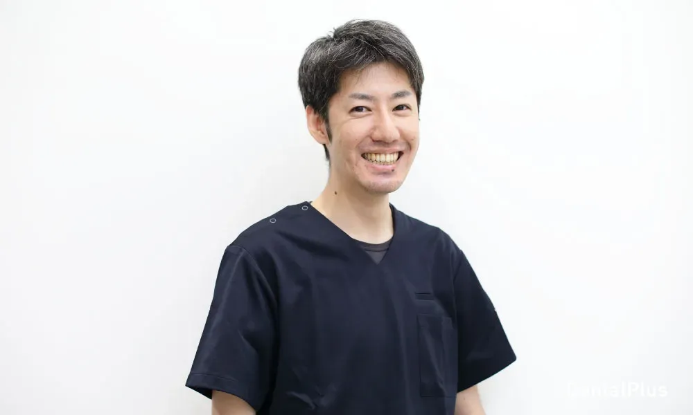 川崎フロンティア歯科の歯科医師の岡田和之先生