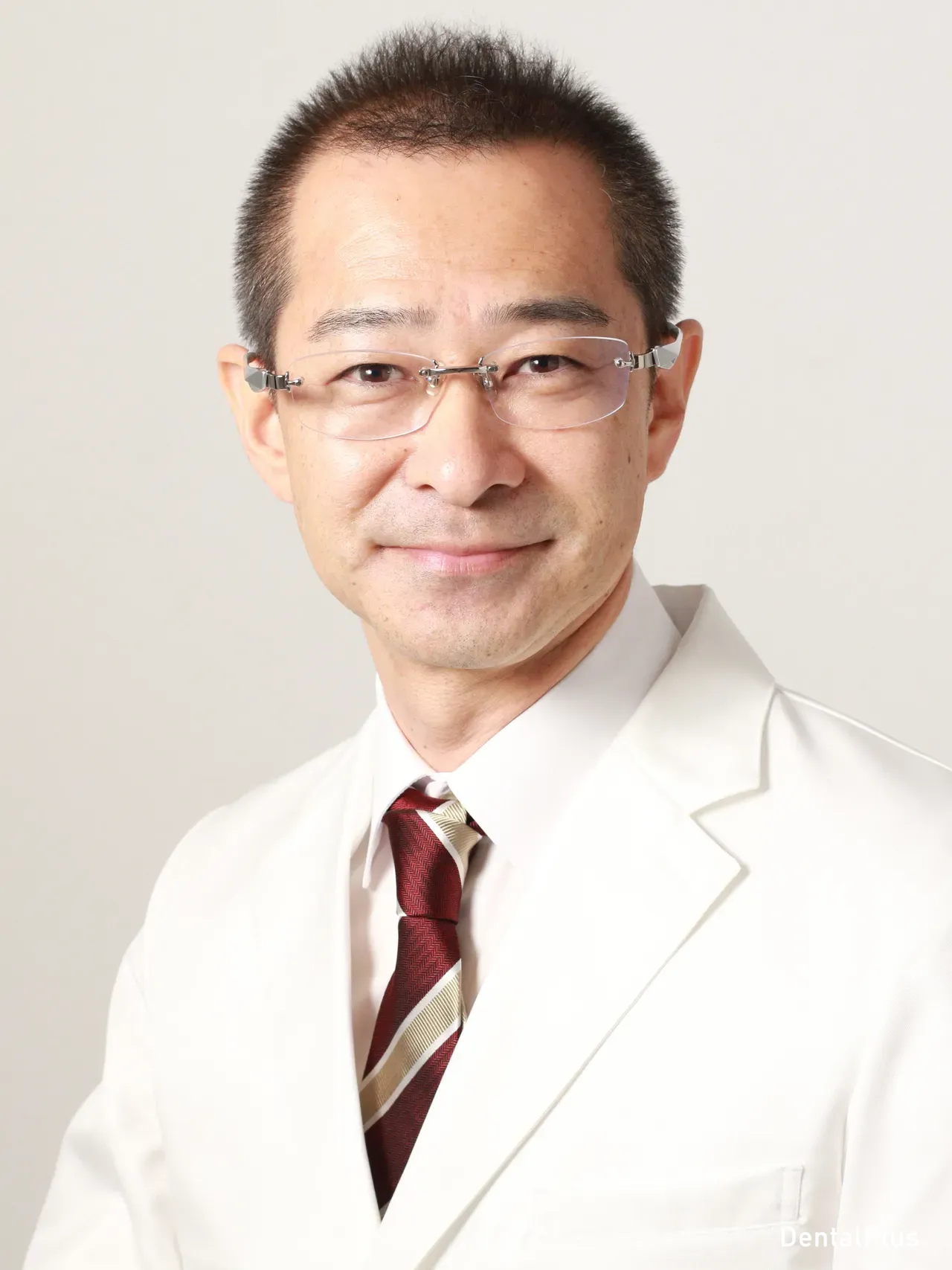 水戸インプラントクリニックおおとも歯科の歯科医師の大友孝信先生